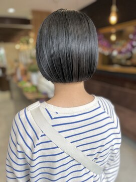 アイズウェスト(I's WEST) ミニボブ