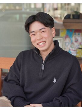 リトルマンバーバーショップ(LITTLEMAN BARBERSHOP) センターパートxテーパーフェード