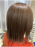 外はね切りっぱなしボブ オレンジベージュ
