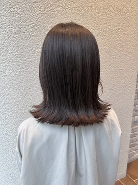 エルサフィロ ヨドヤバシ(el zafiro yodoyabashi) くびレイヤー前髪エモージュ小顔レイヤーカット20代30代40代50代