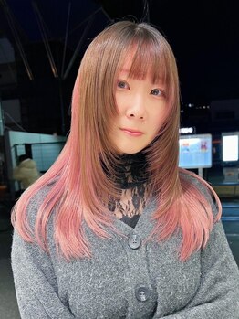 エンブリーチ バイ タグ 樟葉(enn. bleach by t.a.g)の写真/大人女性から圧倒的支持！低ダメージブリーチ使用の“白髪ぼかし”が人気！［樟葉/ブリーチ］