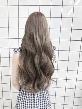 スワン サッポロ(SWAN sapporo)の写真/【手触り質感抜群☆】自社開発SWANシールエクステ導入！今までとは格段に違う指通りでサラ艶ロングhairに