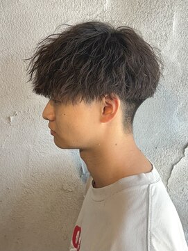 ニアウ 高崎店(Niau) メンズマッシュソフトツイストスパイラルパーマ群馬高崎眉毛韓国