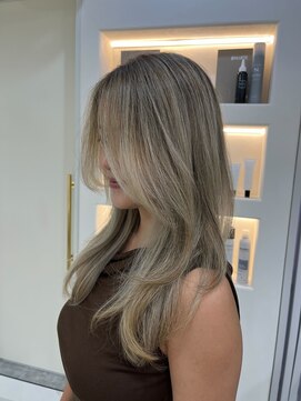 ボンズサロン 麻布十番 パティオ通り店(BONDZSALON) 外国人風ハイライト×バレイヤージュ【麻布十番駅/六本木駅】