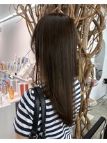 ソーソー(SoSo)&nbsp;透明感のあるオリーブベージュミルクティーブロンド