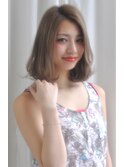 clan外国人風スモーキーアッシュナチュラルボブ