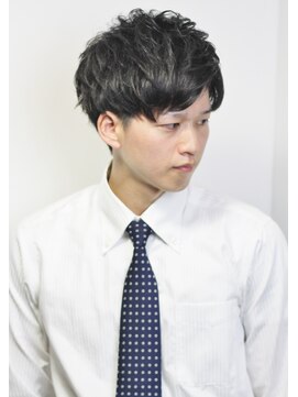 フランクスバーバー アンド ビアークラブ(FRANK'S BARBER and BEER CLUB) くせ毛風パーマビジカジアップバンクショート