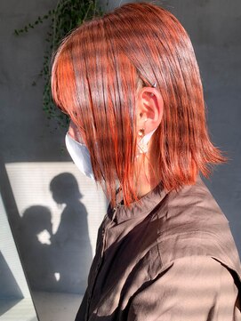 テトヘアー(teto hair) 外はねボブ、フェイスフレーミングカラー、オレンジ