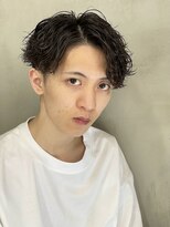 エリマ 調布(elima)&nbsp;センターパート波巻きツイストスパイラルパーマツーブロック