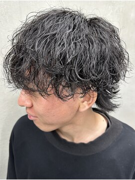ダズル ヘアー エイチ(DAZZLE hair H) シルエット最強マッシュウルフ×波巻きスパイラルパーマ