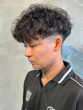 ニアウ 高崎店(Niau) スペインカールメンズパーマメンズマッシュフェードバーバー海外