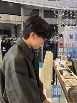 コワファースト 大分(COIFF1RST) ウルフセンターパート