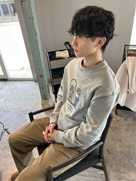 ロイ(roi) シャドウパーマ　波巻きパーマ