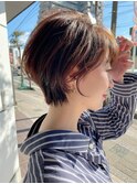大人可愛い前髪ありくびれショート襟足長め