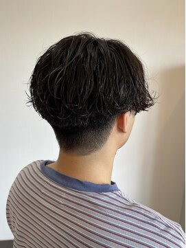 レイドバック(LAID-BACK) シャドウパーマ