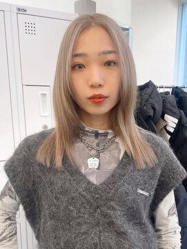 ニトバイアンキシム(nit by ahnkism) ミルクティーベージュケアブリーチ堀江