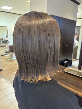 アッシュベージュ