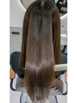 エンバイユアーズ 飯田橋店(eN° by youres) 艶髪 髪質改善ストレート 縮毛矯正 ぷるぷるヘア