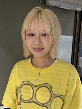 ロジ(loji) ブロンド×レイヤーボブ
