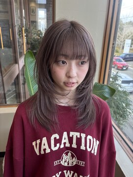 ヴァンカウンシル Kuwana(VAN COUNCIL) ハッシュカット/レイヤーカット/髪質改善/ミルクティーベージュ