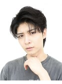 30代40代50代ビジネスマン清潔感センターパートマッシュウルフ