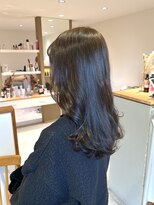 スリー(THREE)&nbsp;グレージュ