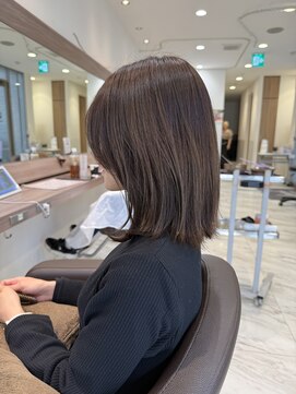 レアリバイケンジ(leali by KENJE) 赤みなし白髪ぼかし