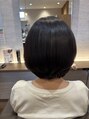 コンティバイミラートーク(CONTY by MIRROR TALK)&nbsp;はち上のみのストレートで表面ツヤツヤのショートヘアー