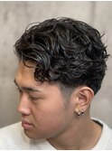 雰囲気で差がつく大人のメンズパーマ
