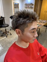 【MITSU】スモーキーグレージュ×ツーブロック刈り上げショート
