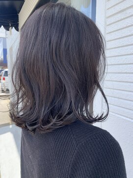 ケーオーエスビューティー(K O S beauty) ダークアッシュ×ミディアムヘア