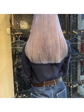 ブービー(BOOBEE) White color