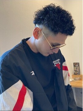 アンダーン(Un done) 刈り上げ×ツイストパーマ