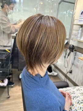 ヘアーリゾートガーデンバイトロント 船橋法典店(Hair Resort Garden by Toronto) ウルフボブ×ベージュ【船橋、西船橋、市川大野、新船橋、塚田】