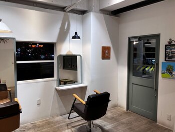 ステディ(steady.)の写真/大型店が苦手な方におすすめ☆"2席のみ"のプライベート空間でゆったりとしたサロンタイムを♪