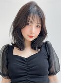斜めバング前髪ナチュラルカール美髪ワンカール艶感うる艶髪