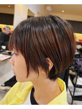 ヘアデザイン ファブロ(hair design FABRO.) 【FABRO東】大人くびれショート♪