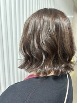 美容室9Aの写真/髪のダメージを抑えて、ツヤ感溢れる髪に♪悩みや希望に合わせて、あなたにあったカラーを提案します。