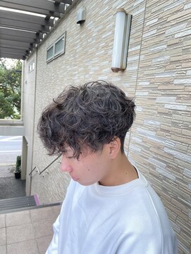 アールヌーベルヴァーグ(ar nouvelle vaugue) 縦落ちスパイラルパーマ