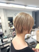 シャルム バイ アローズ 久留米店(CHARM BY AROSE)&nbsp;ショートカット×ハイトーン