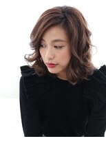 フェリシータ 総持寺店(felicita)&nbsp;外ハネ小顔無造作ウェーブ★クラシカルアッシュメルトカラー！