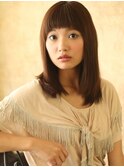 ちょっと斬新な冒険前髪パッツンスタイル