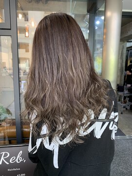 レブ 四条烏丸(Reb,) ハイライト/グレージュ