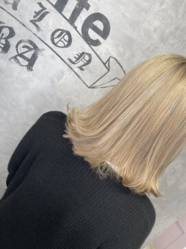 エル ヘアサロン なんば店(eL) ホワイトベージュ