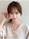 ミストバング鎖骨ミディアムマロンベージュ艶カラー