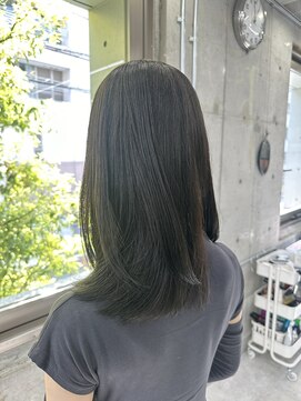 ディジョン(Dijon) 韓国顔まわりレイヤーカットグレージュオリーブベージュブラウン