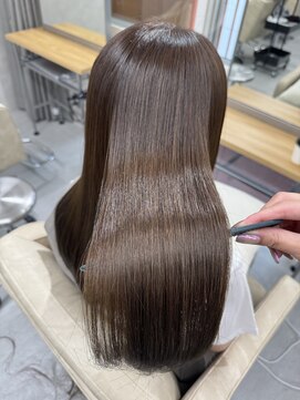 ラ ジェム(la gemme) 【茶屋町】縮毛矯正/髪質改善トリートメント