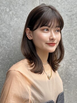 ガーデントウキョウ(GARDEN Tokyo) 前髪/レイヤーカット/ミディアム/暗めカラー/オリーブ