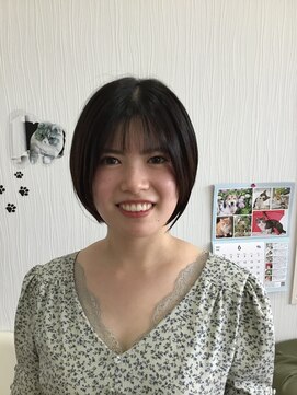 フープ(hoop) グラデーションボブで耳周りに空間を作り明るく洗練された印象に