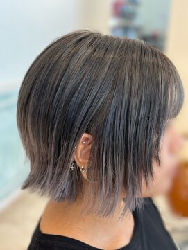 ヘアーサロン リアン 熊谷2号店(hair salon Rien) グレー×シルバーグラデーション